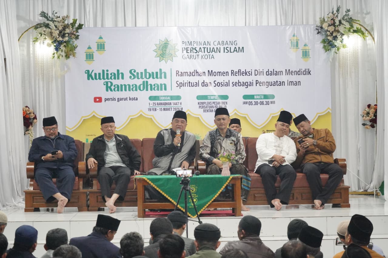 Semarak Ramadhan 1447 H, Bupati Garut Buka Kuliah Shubuh Persis Garut Kota
